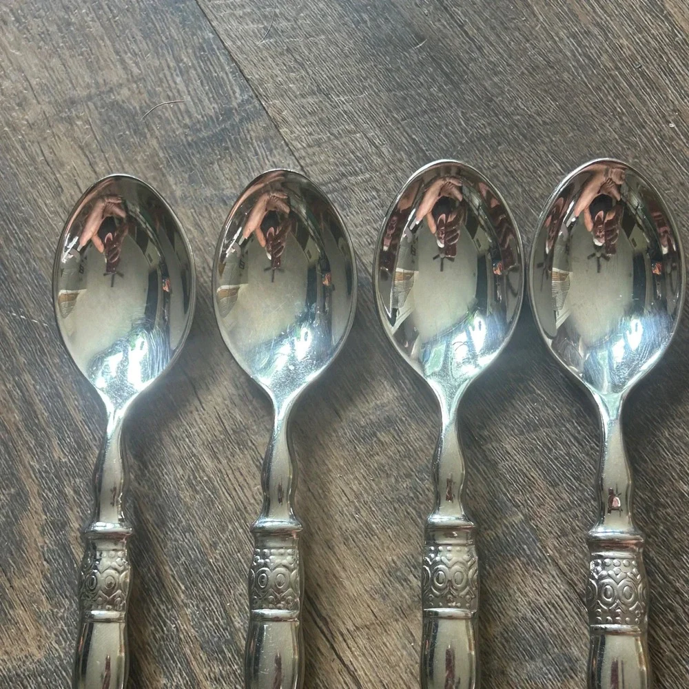 Southern Living Gallery Teaspoon Set of 4 Stainless Flatware Glossy Silver 6.5